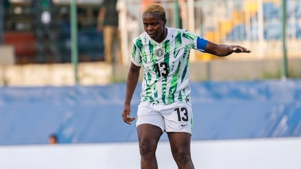 Irish police foil suspected dissident republican car bomb near Northern Ireland border