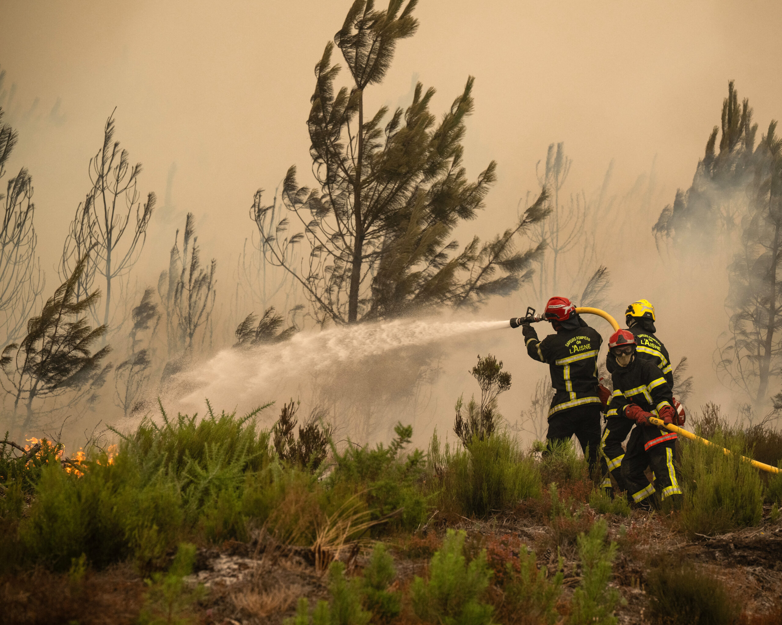 Nearly 270,000 people displaced by fires in France and Spain
