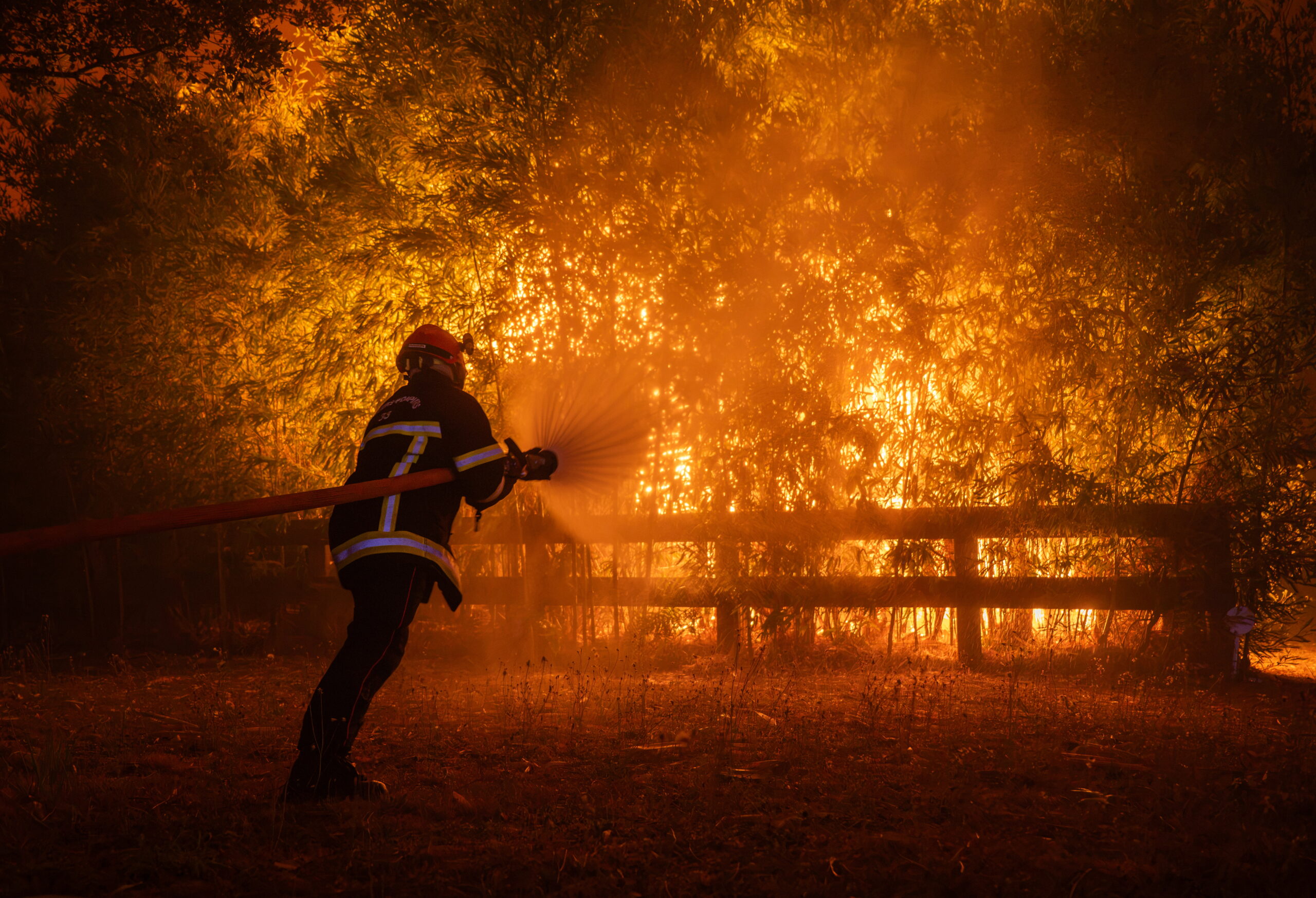 Europe wildfires live: France blaze threatens Bordeaux as 250,000 people flee