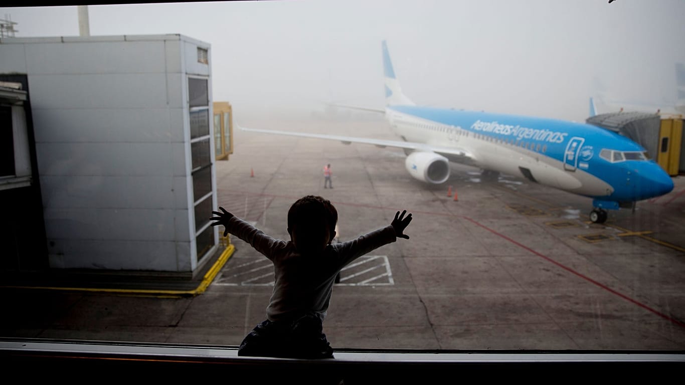 US courts clear way for deportations of South Sudan, Myanmar nationals